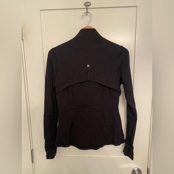 Lululemon Athletic Zip up. Never worn - Picture 2 of 6